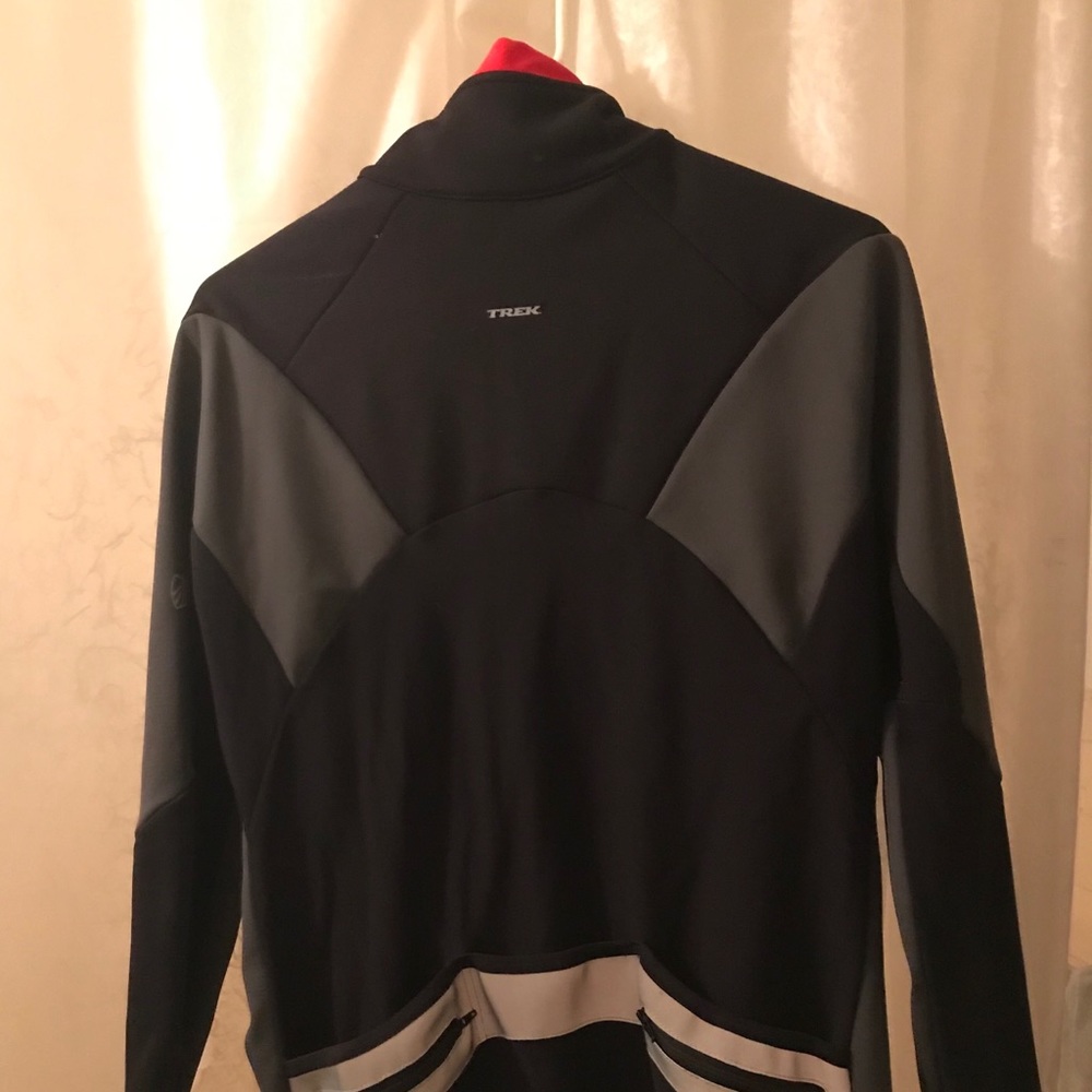 Men’s nylon TREK Jacket. Barely worn. Back zips. - Picture 3 of 4